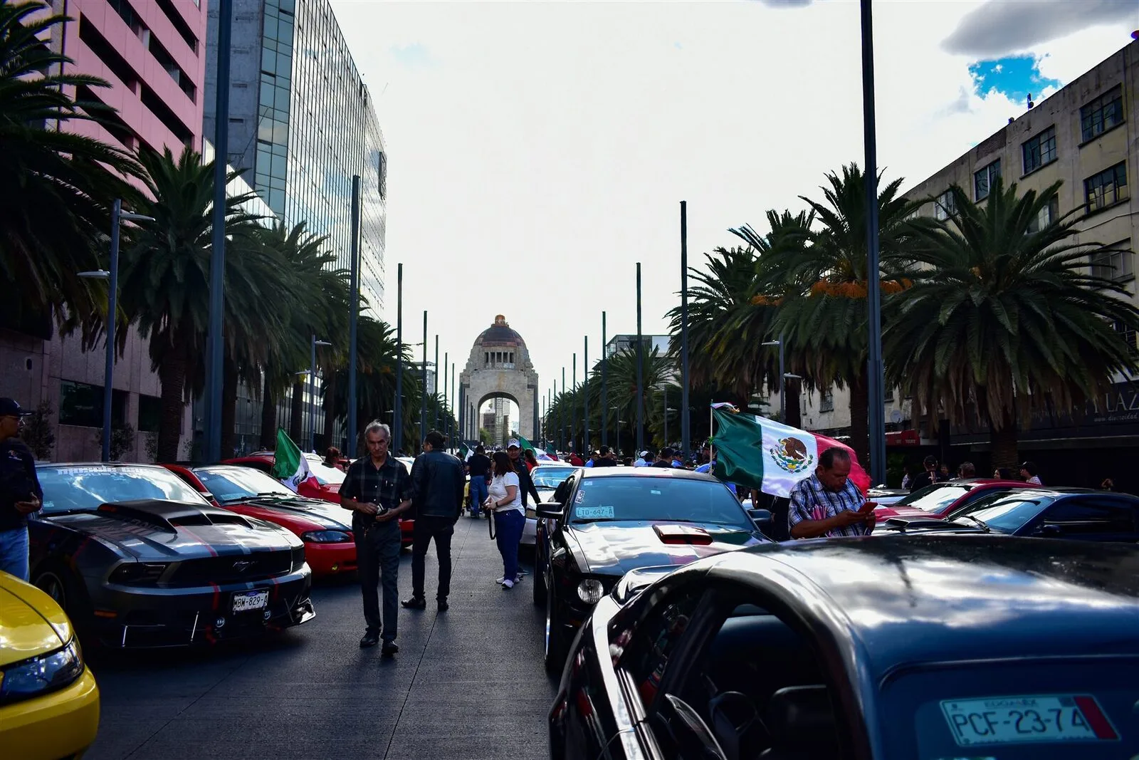Desfile 13 — Desfile 15 de Septiembre · 2023. Fotografía de José Alejandro Armenta, artista del auto y la vida cotidiana en Tlaxcala.