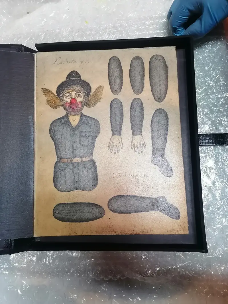 Universo Interior — Autorretrato de Nahum B. Zenil — Vista 04